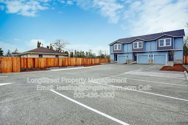 4 bed, 2.5 bath, 1470 sqft, $2,295 — Photo 3