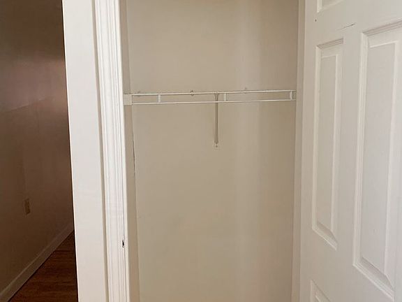 4th image of 717 N 16th St APT 1
