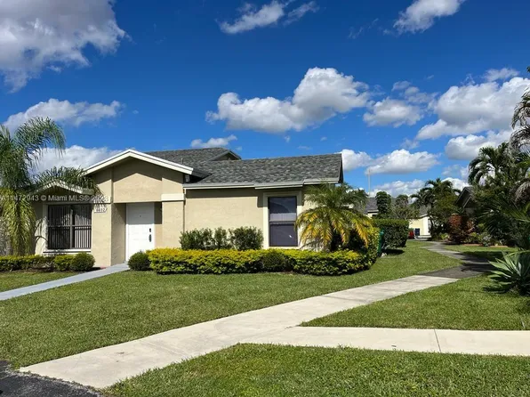 6602 SW 152nd Ct #2-43, Miami, FL 33193