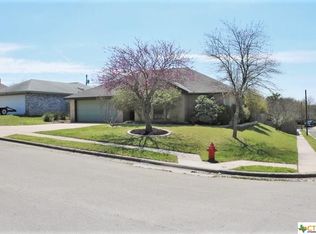 121 Benjamin Cir, Copperas Cove, TX 76522