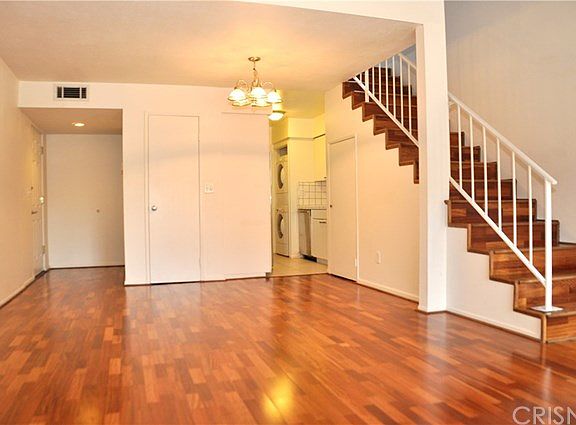 3rd image of 4230 Whitsett Ave Unit 7