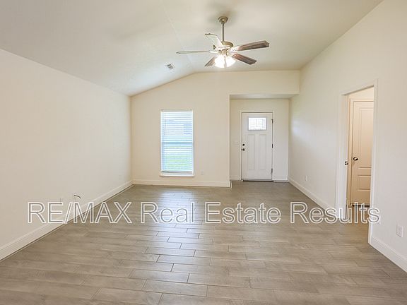 5th image of 501 NW 59th Ave