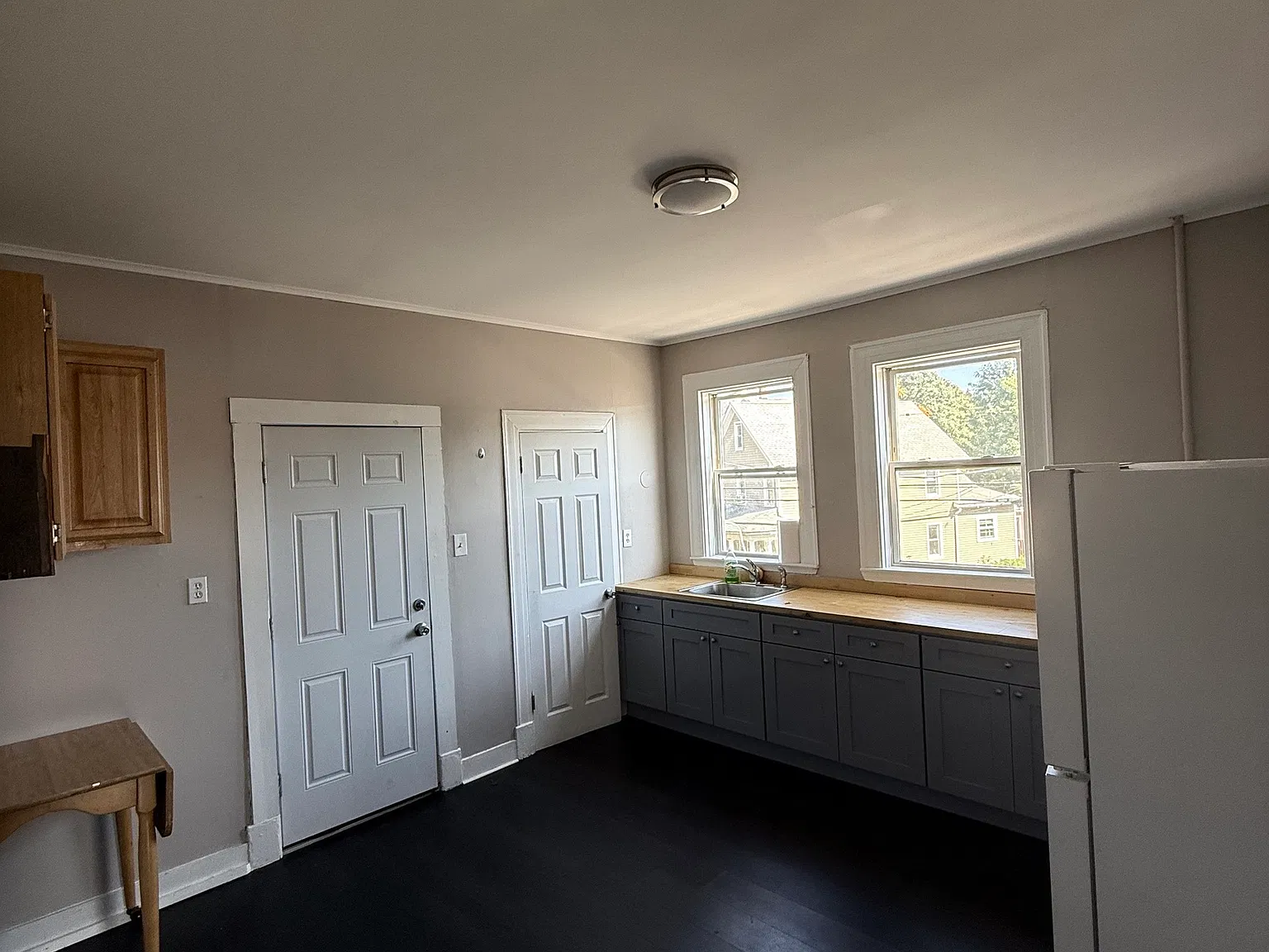 2 bed, 1.0 bath, 5958 sqft, $1,495 — Photo 1