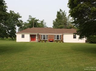 8222 Parker Rd, Saline, MI 48176