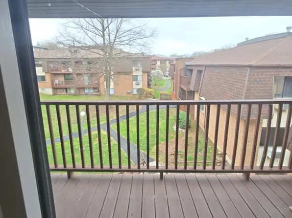 581 Crown St APT 57, Meriden, CT 06450