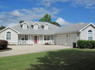 2479 Henley Rd, Green Cove Springs, FL 32043