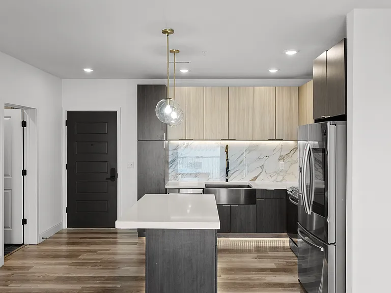 5656 Pershing Ave #332 — Photo 6