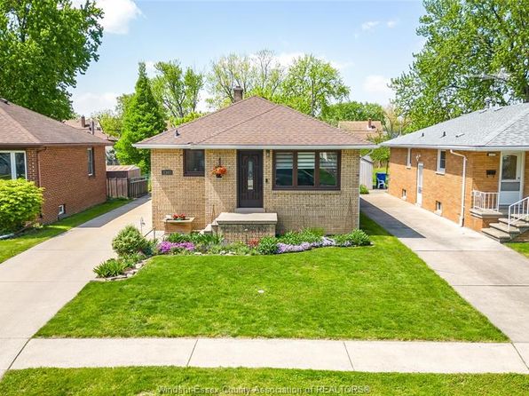 1347 Bernard Rd, Windsor, ON N8Y 4K2