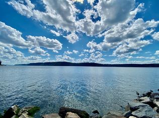 (Undisclosed Address), Dobbs Ferry, NY 10522
