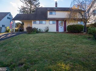 45 Greenbrier Rd, Levittown, PA 19057