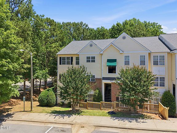 4th image of 2201 Mountain Mist Ct Unit 101