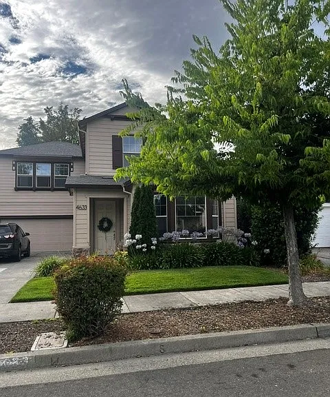 4633 Sorrento Way — Photo 2