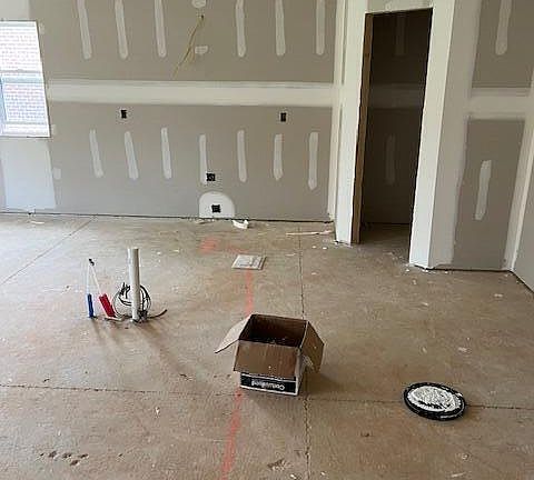5th image of 143 Van Gilder Way