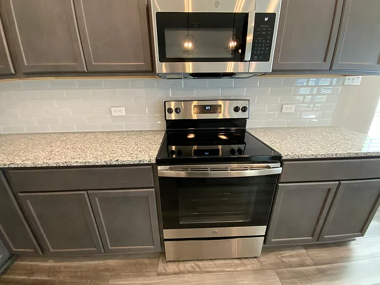 5208 Leaning Tree Dr — Photo 3