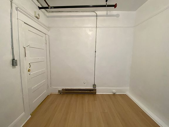 4th image of 833 Kearny St #50