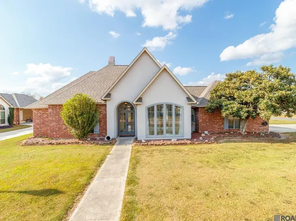 36555 Stanton Hall Ave, Denham Springs, LA 70706