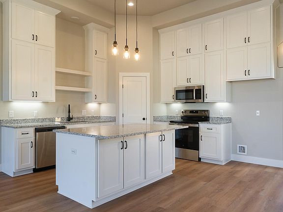 4th image of 313 String Prairie Way