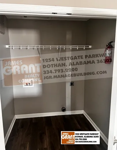 9977 S Park Ave — Photo 8