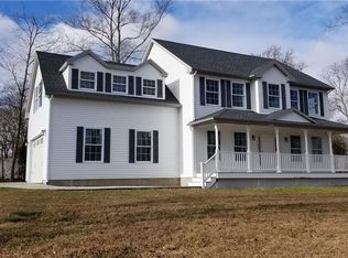 140 New London Rd, Groton, CT 06340