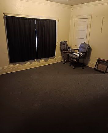 5th image of 403 Meade St