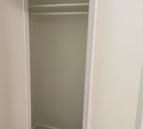 5th image of 70 Pell Pl #1