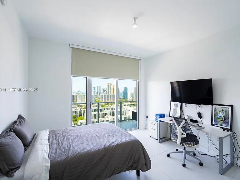 330 Sunny Isles Blvd #5-UPH03 — Photo 28