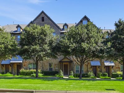 511 W Royal Ln, Irving, TX, 75039
