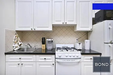 Rented by Bond New York