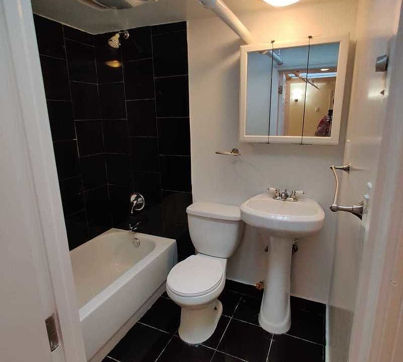 1st image of 90 Chambers St #5A