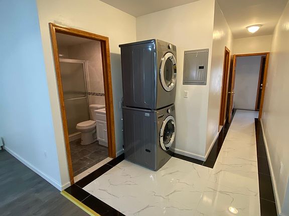 4th image of 1876 W 8th St #1