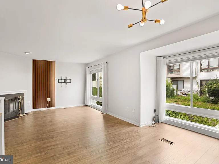 18616 Pier Point Pl — Photo 7