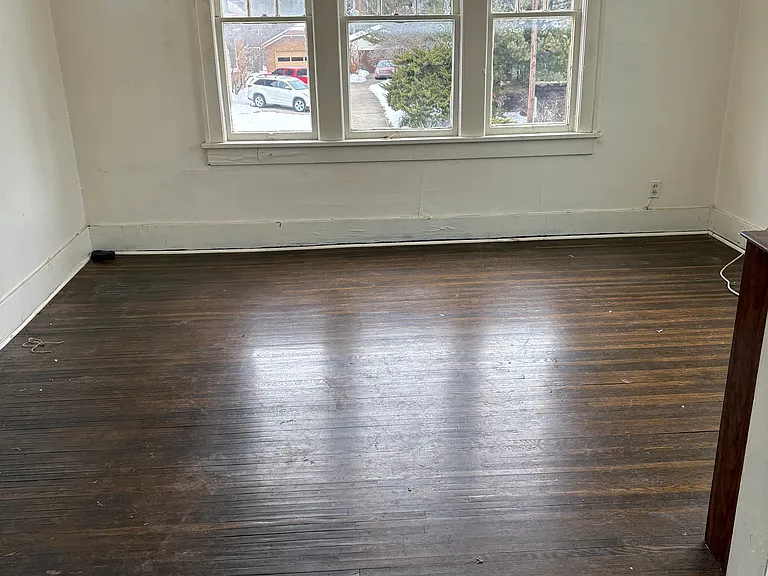 1114 E Spring St #2W — Photo 2