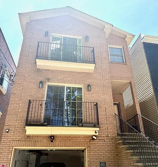 49 Washburn St #2 — Photo 1
