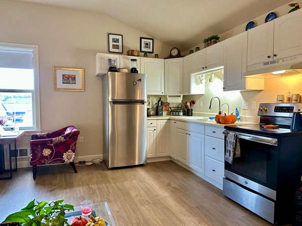9 Summit Ave #C, Somers, MT 59932