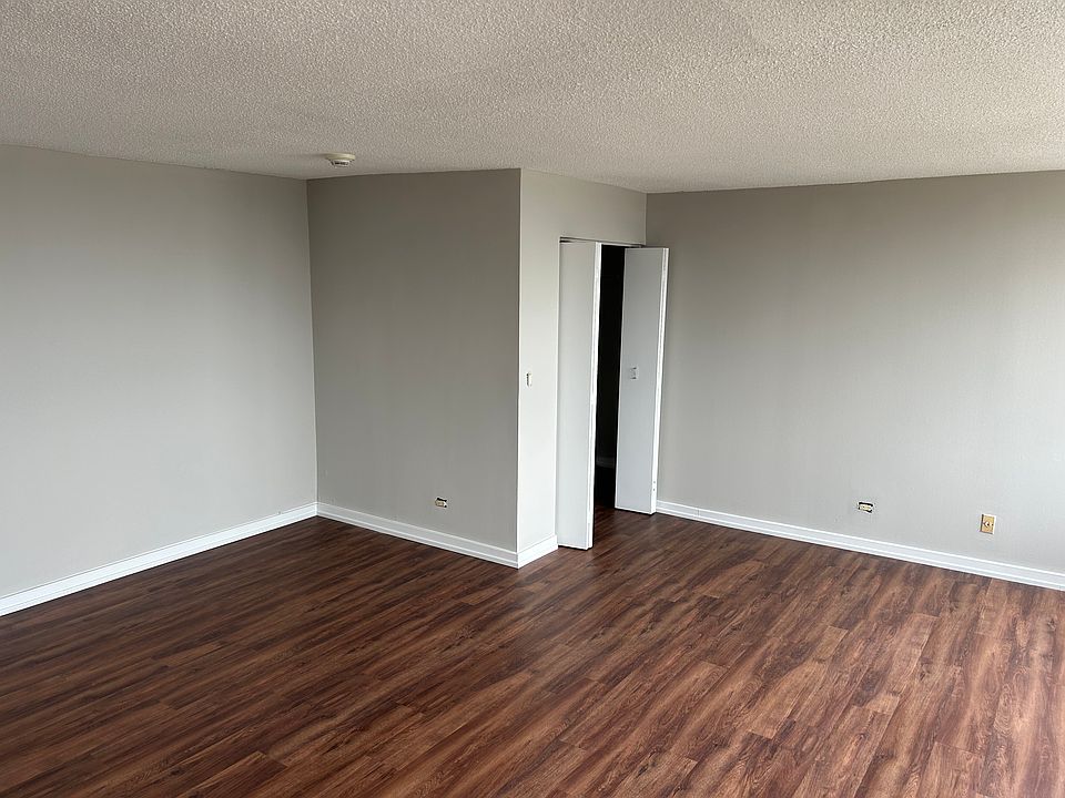 1st image of 1212-13 S Michigan Ave #5-3005