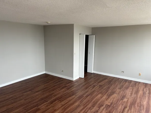 1212-13 S Michigan Ave, Riverdale, IL