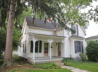 922 1/2 W High St, Mount Vernon, OH 43050