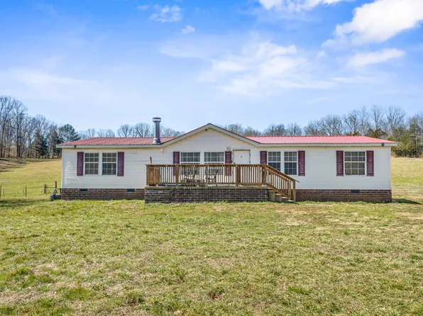 1945 E Haleys Creek Rd, Centerville, TN 37033