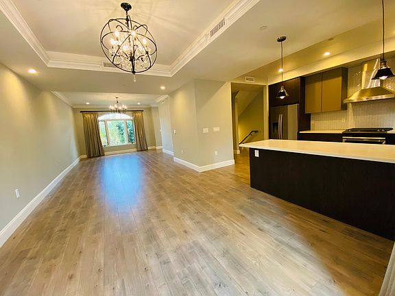 4th image of 168 S Sierra Madre Blvd #102