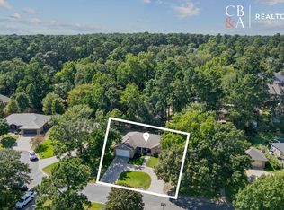 2011 Wickersham Dr, Huntsville, TX 77340