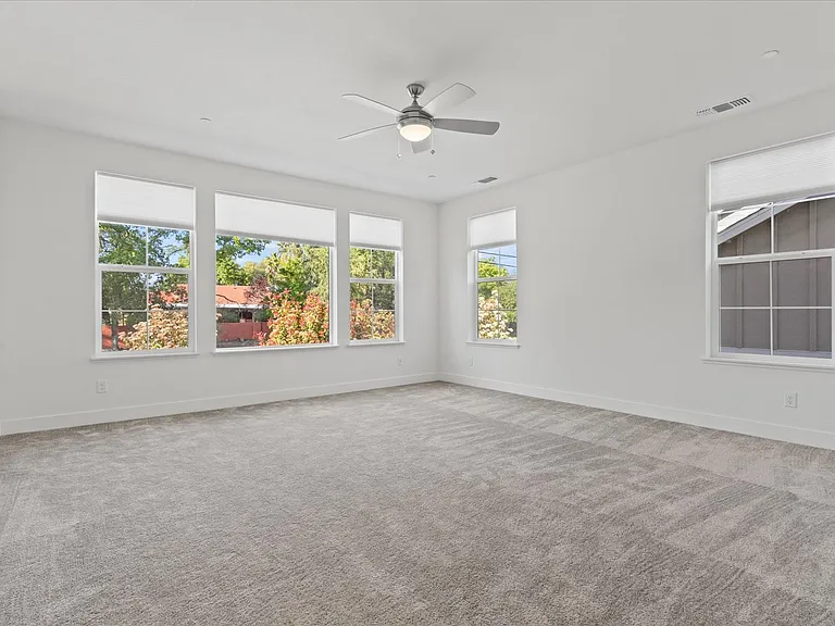 6921 Peak Way — Photo 33