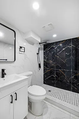 Bathroom, photo 1