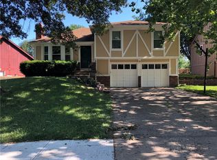 10207 W 49th Pl, Merriam, KS 66203