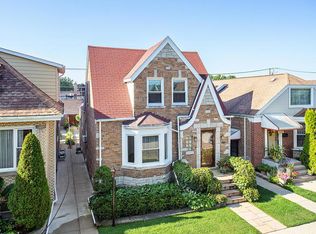 7009 W Melrose St, Chicago, IL 60634