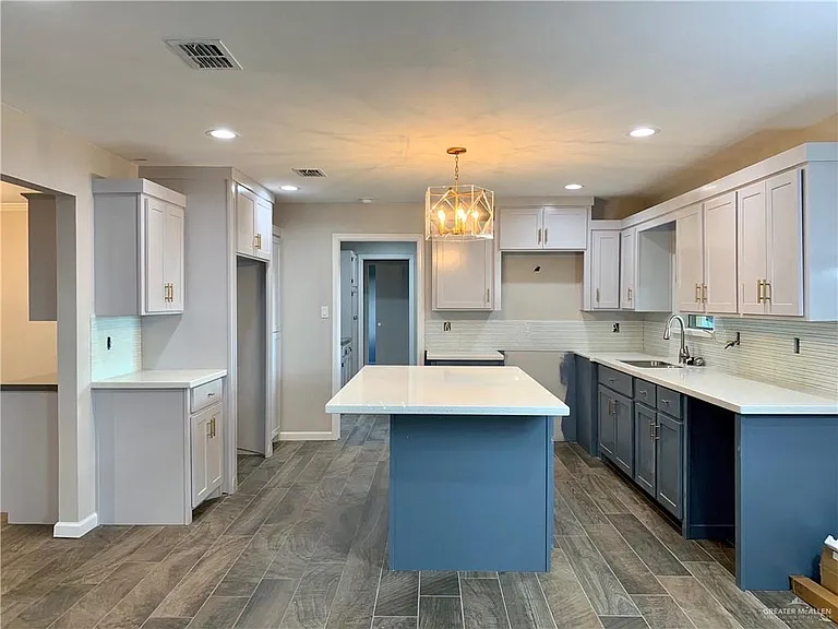 10839 N Stewart Rd — Photo 5