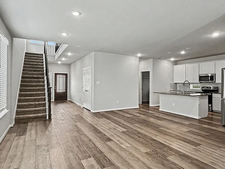 3259 Field Thistle — Photo 5