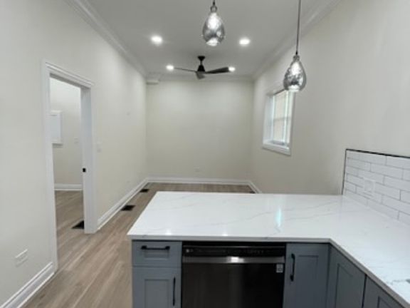 5th image of 3558 S Emerald Ave APT 1R