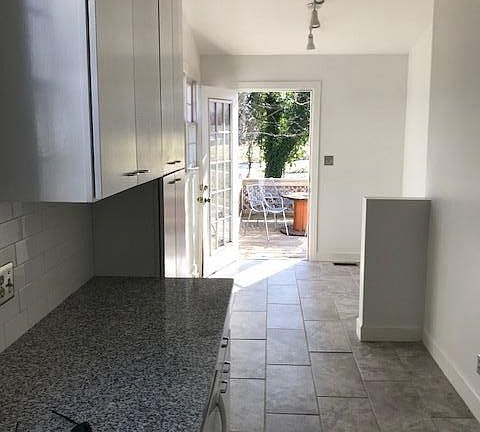 Kitchen to back deck