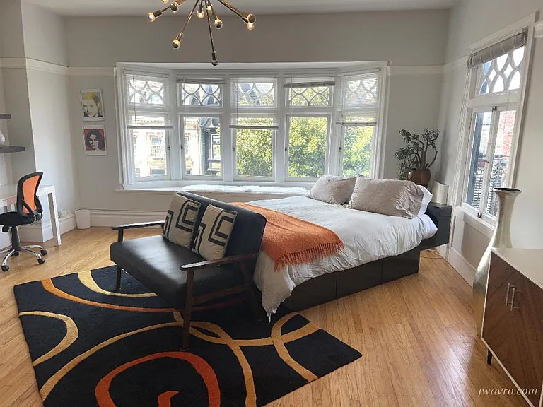 864 Ashbury St #4 — Photo 1