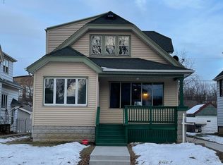 3254 S 7th St, Milwaukee, WI 53215